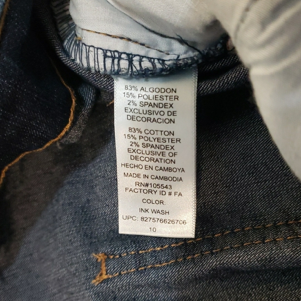 Daisy Fuentes Dark Blue Flare Jeans - Picture 3 of 10